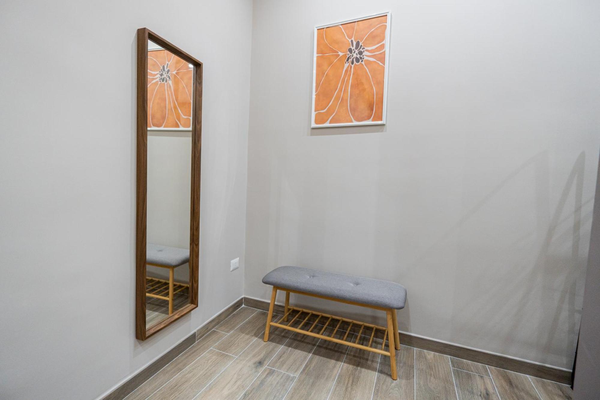 La Casa Di Bianca - Modern Suites Near Plebiscito Neapel Exterior foto